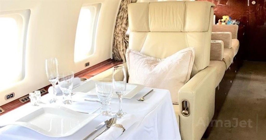 Challenger 604