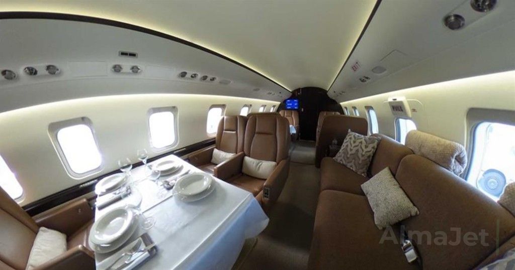 Challenger 605