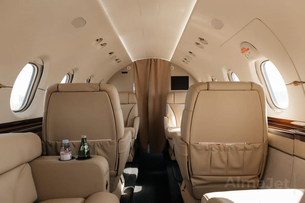 Hawker 800XP