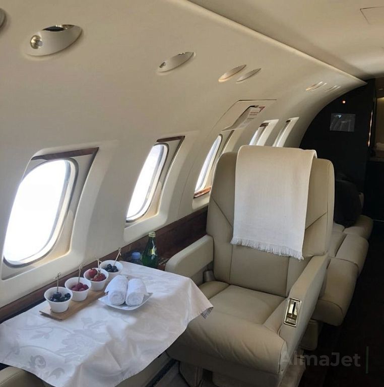 Hawker 800B