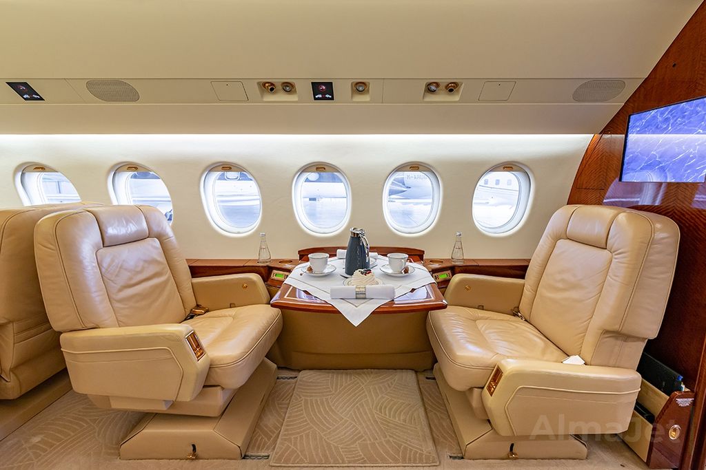 Falcon 900C