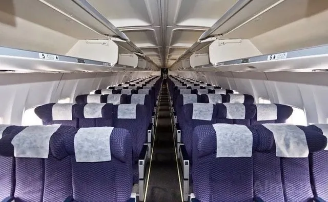 Boeing 737-500