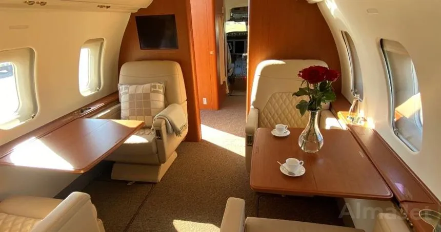 Challenger 605