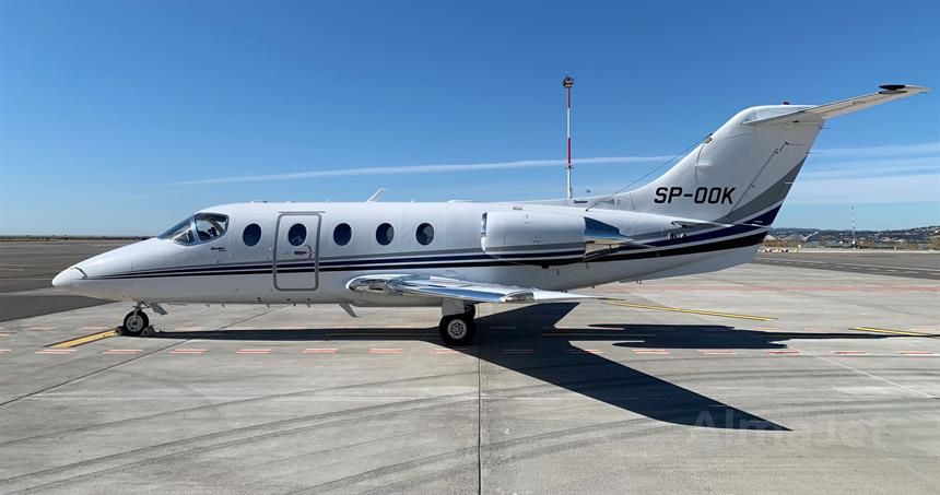 Hawker 400XP
