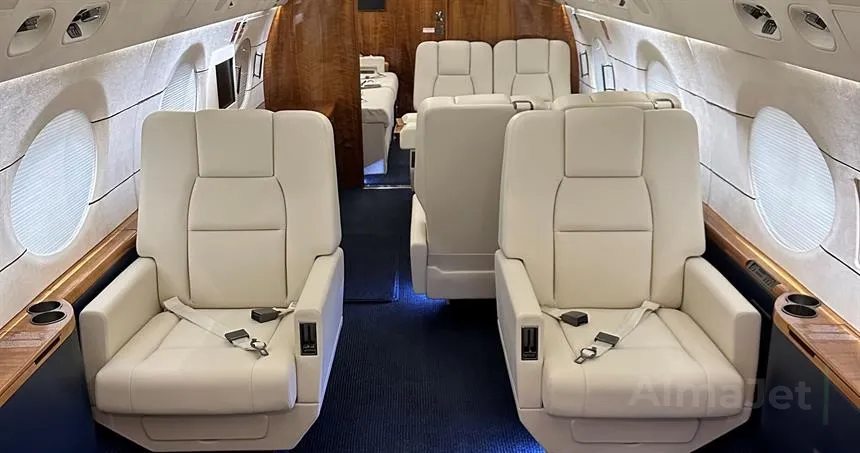 Gulfstream G-550