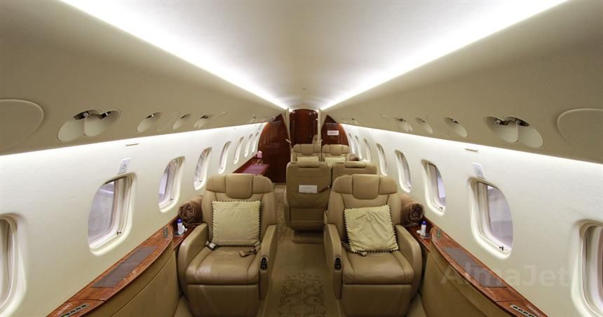 Embraer Legacy 650