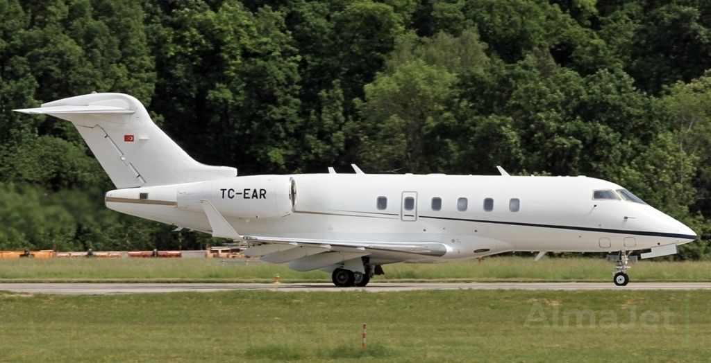 Challenger 300
