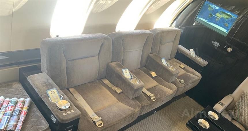 Challenger 605