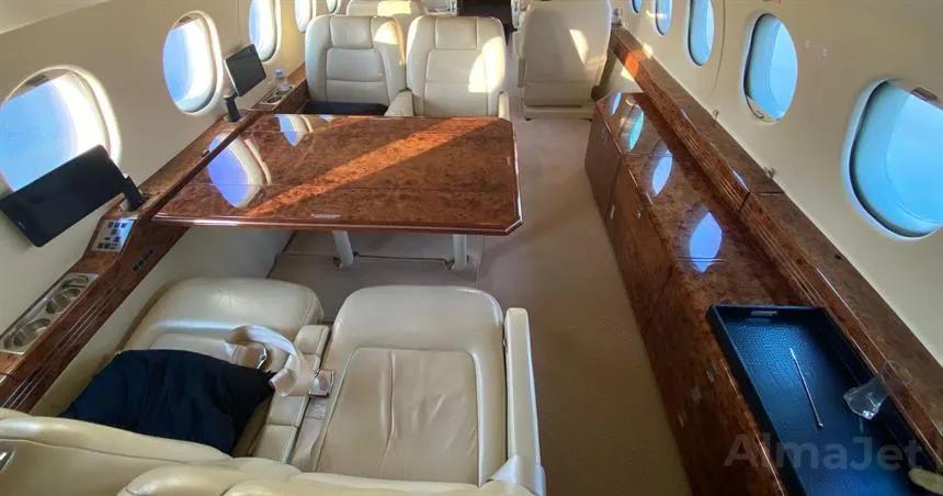 Falcon 2000