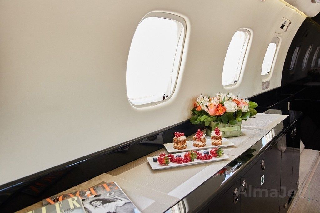 Embraer Legacy 650
