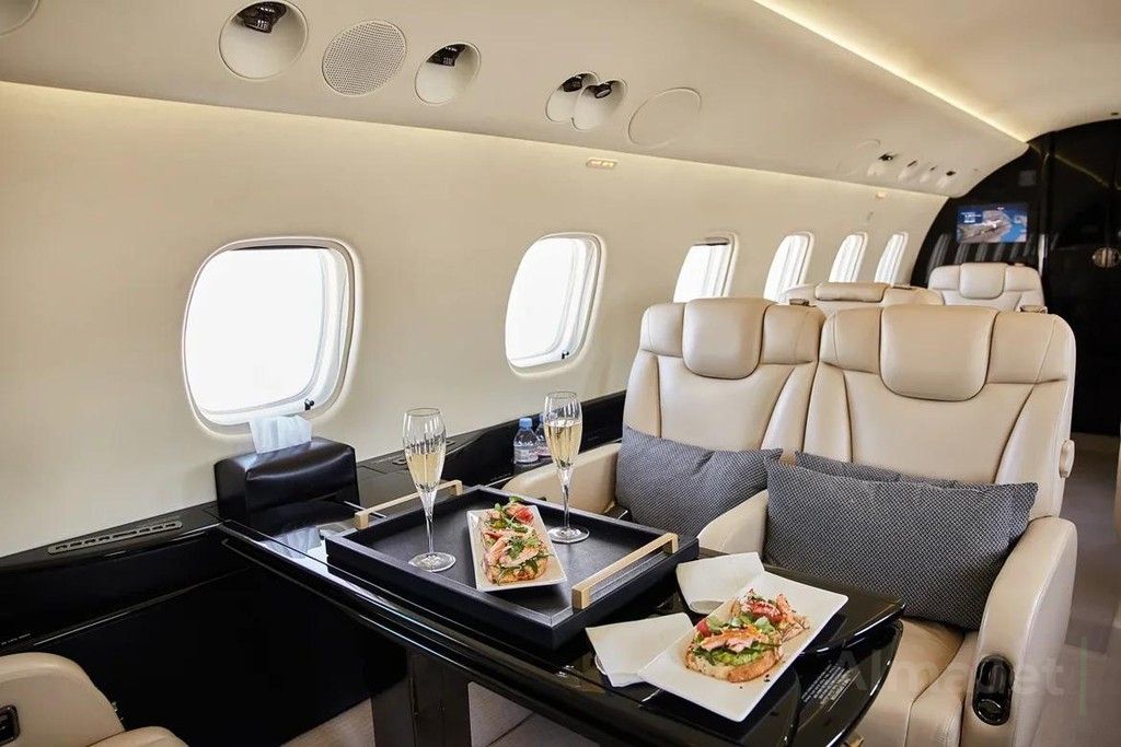 Embraer Legacy 650