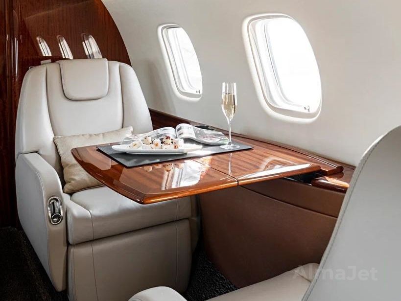 Embraer Legacy 650