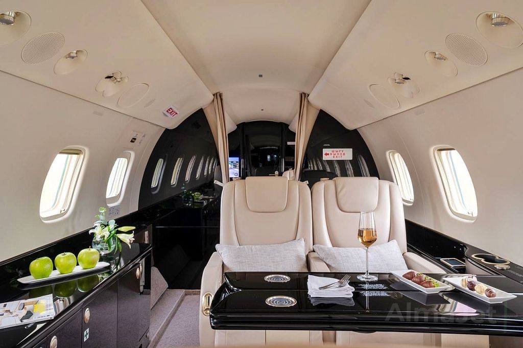 Embraer Legacy 650
