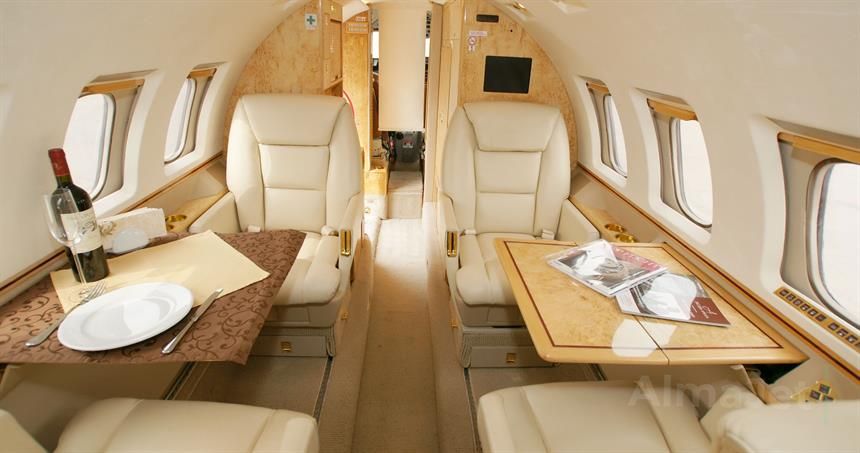 Hawker 1000