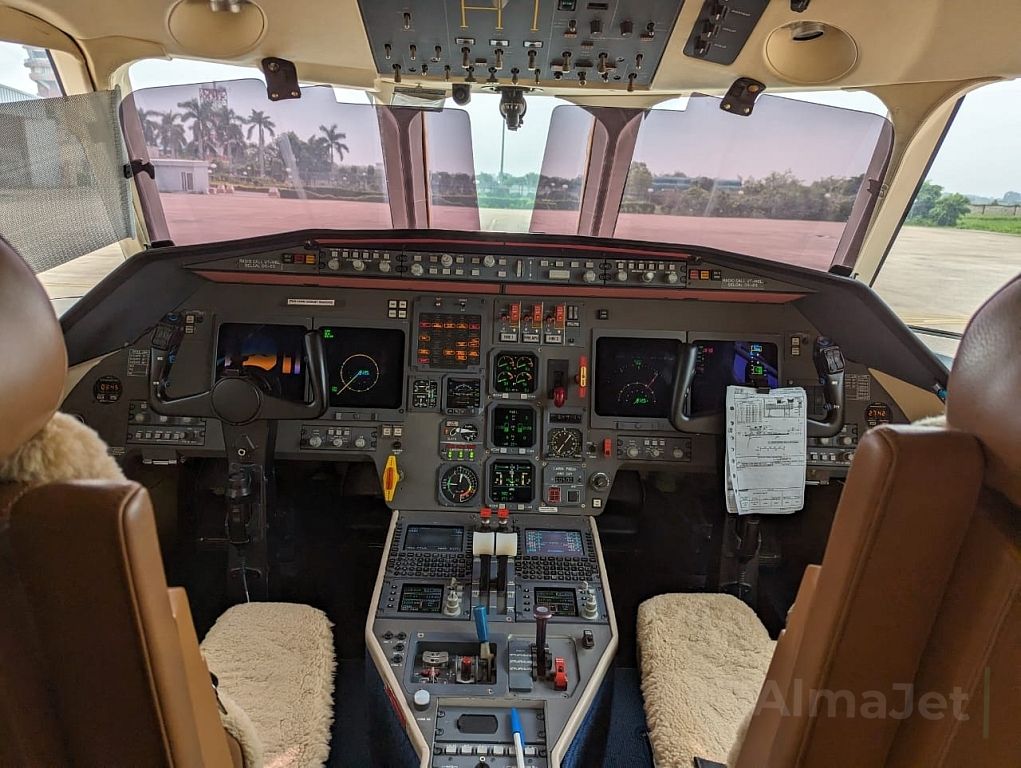Falcon 2000