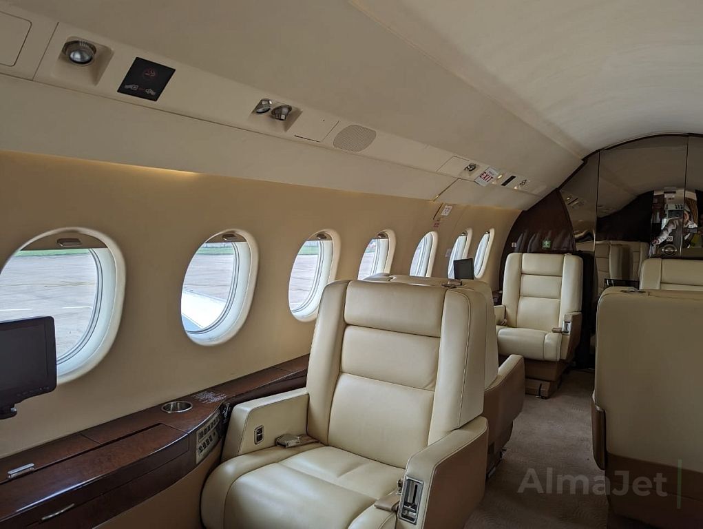 Falcon 2000
