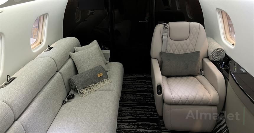 Embraer Legacy 650