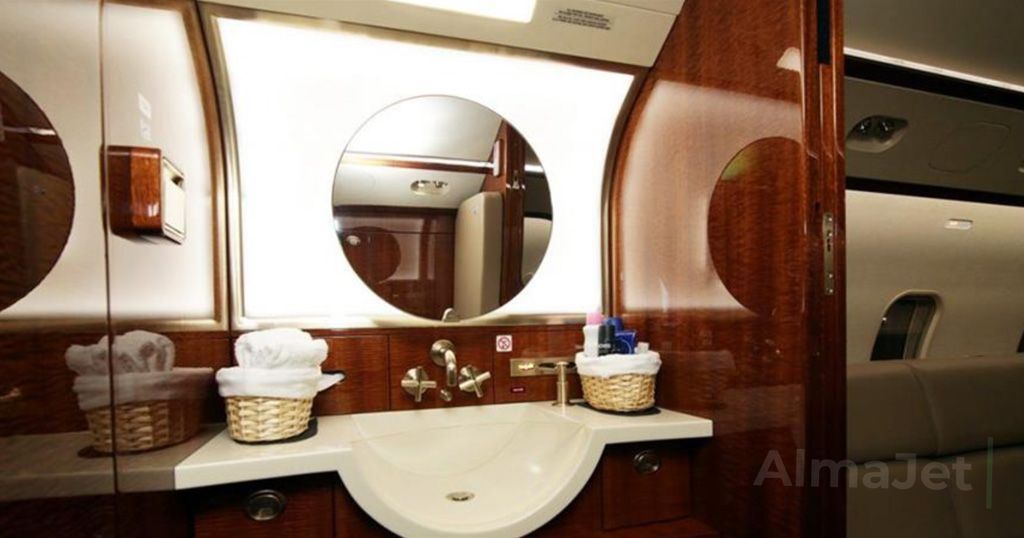 Challenger 300